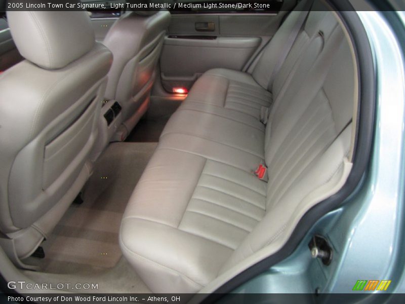 Rear Seat of 2005 Town Car Signature