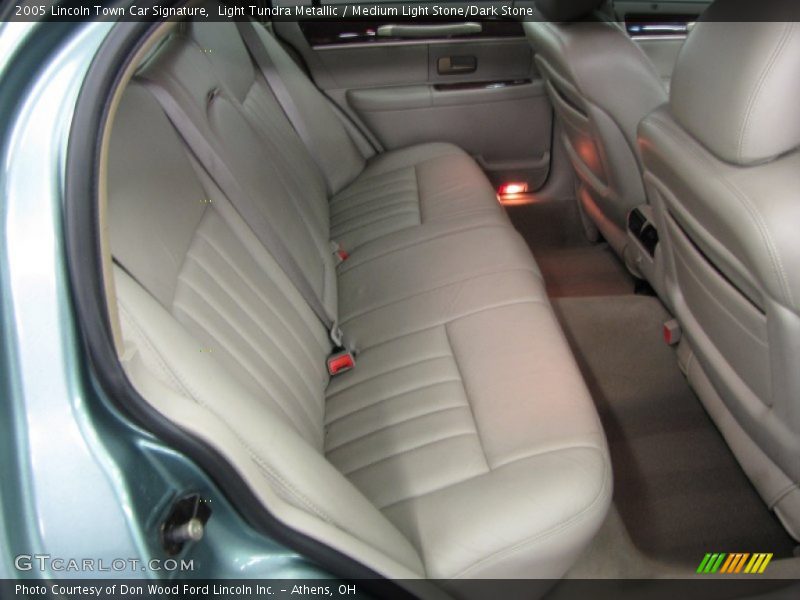 Rear Seat of 2005 Town Car Signature