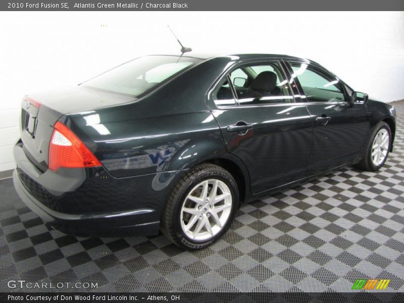 Atlantis Green Metallic / Charcoal Black 2010 Ford Fusion SE