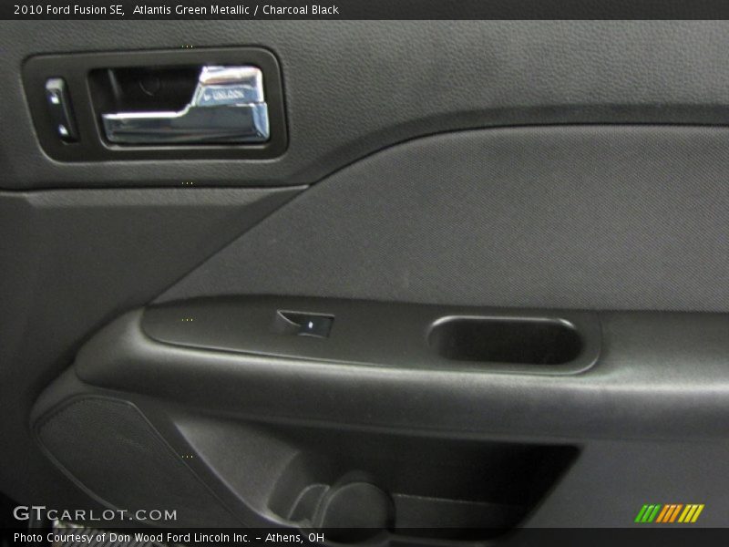 Atlantis Green Metallic / Charcoal Black 2010 Ford Fusion SE