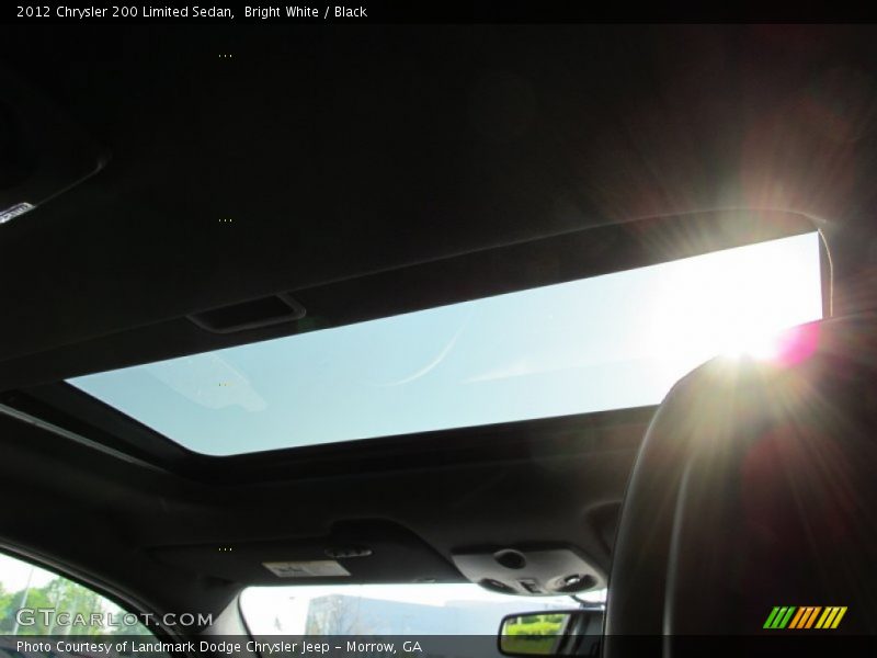 Bright White / Black 2012 Chrysler 200 Limited Sedan