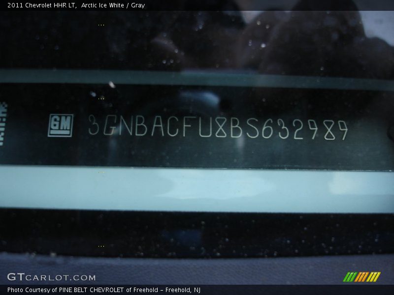 Arctic Ice White / Gray 2011 Chevrolet HHR LT