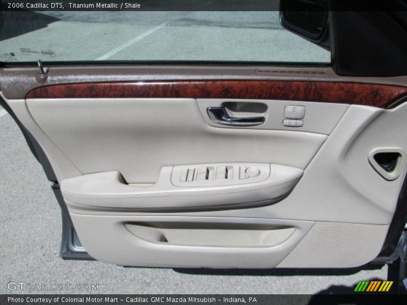 Door Panel of 2006 DTS 