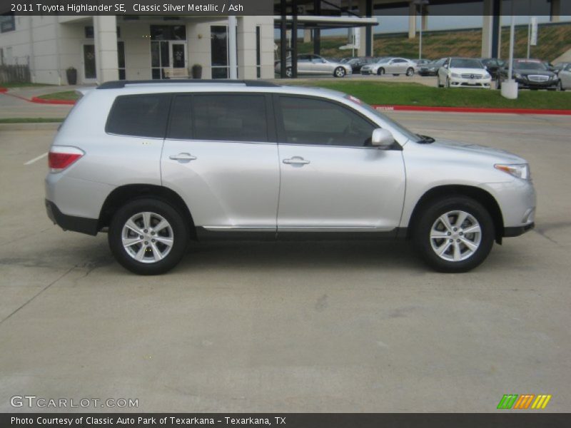 Classic Silver Metallic / Ash 2011 Toyota Highlander SE