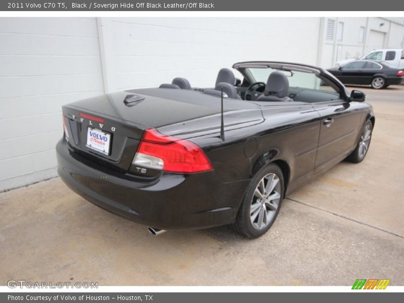 Black / Soverign Hide Off Black Leather/Off Black 2011 Volvo C70 T5