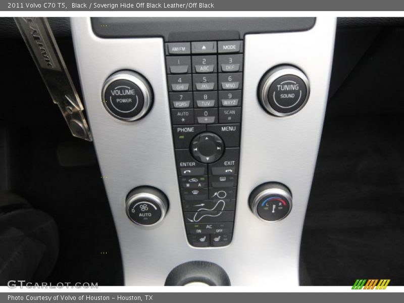 Black / Soverign Hide Off Black Leather/Off Black 2011 Volvo C70 T5