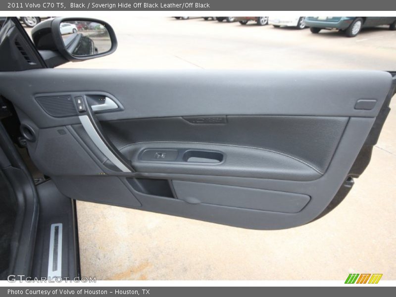 Black / Soverign Hide Off Black Leather/Off Black 2011 Volvo C70 T5