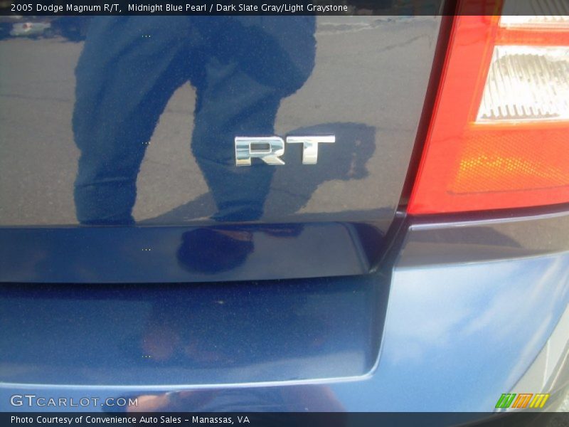 Midnight Blue Pearl / Dark Slate Gray/Light Graystone 2005 Dodge Magnum R/T