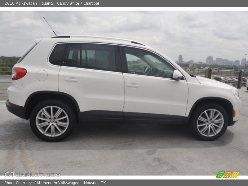 Candy White / Charcoal 2010 Volkswagen Tiguan S