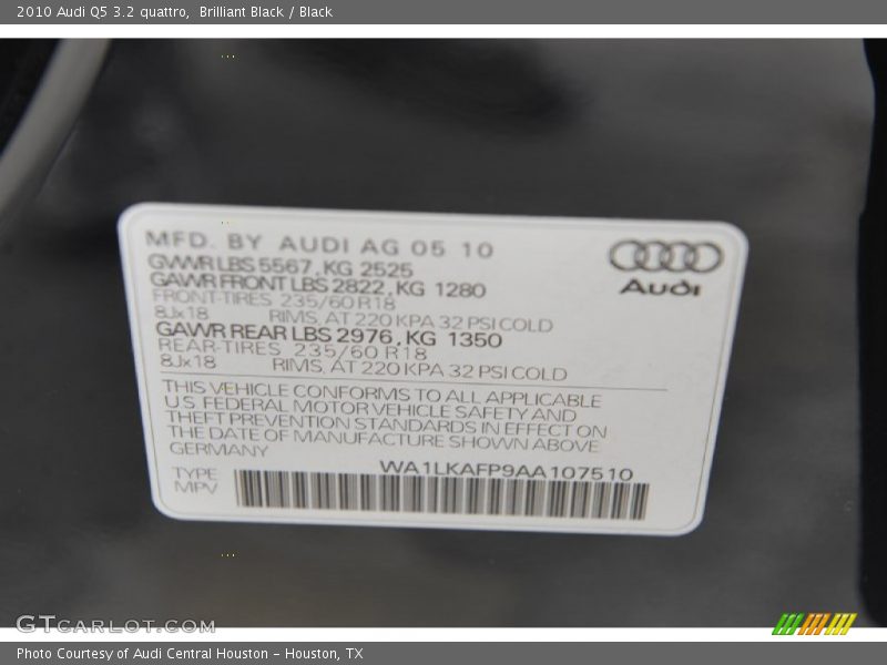 Brilliant Black / Black 2010 Audi Q5 3.2 quattro
