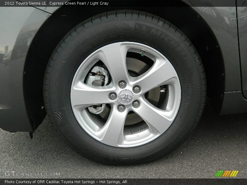 Cypress Green Pearl / Light Gray 2012 Toyota Sienna LE