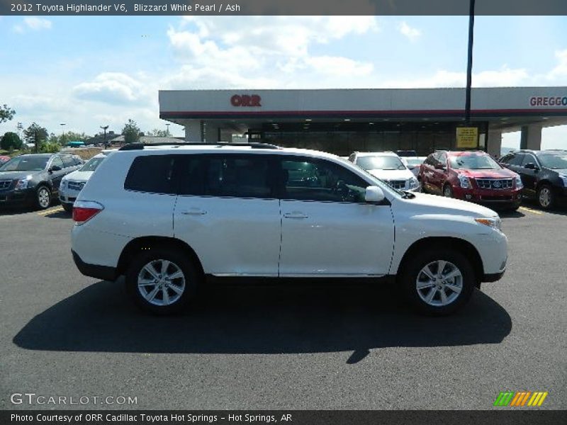 Blizzard White Pearl / Ash 2012 Toyota Highlander V6