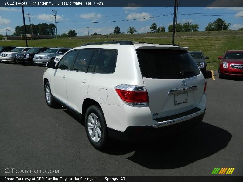 Blizzard White Pearl / Ash 2012 Toyota Highlander V6