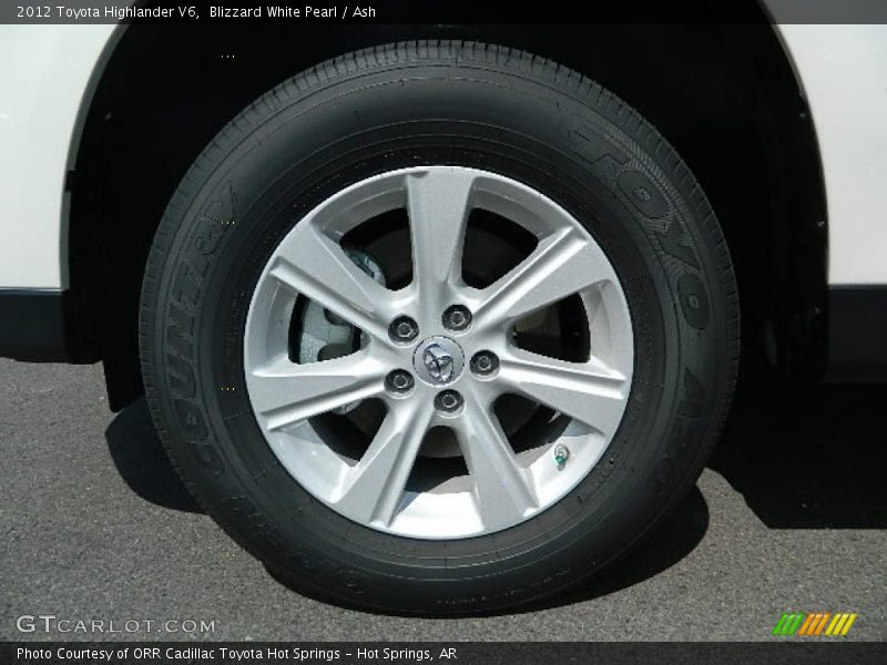 Blizzard White Pearl / Ash 2012 Toyota Highlander V6