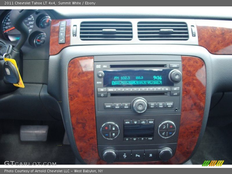 Summit White / Ebony 2011 Chevrolet Tahoe LT 4x4