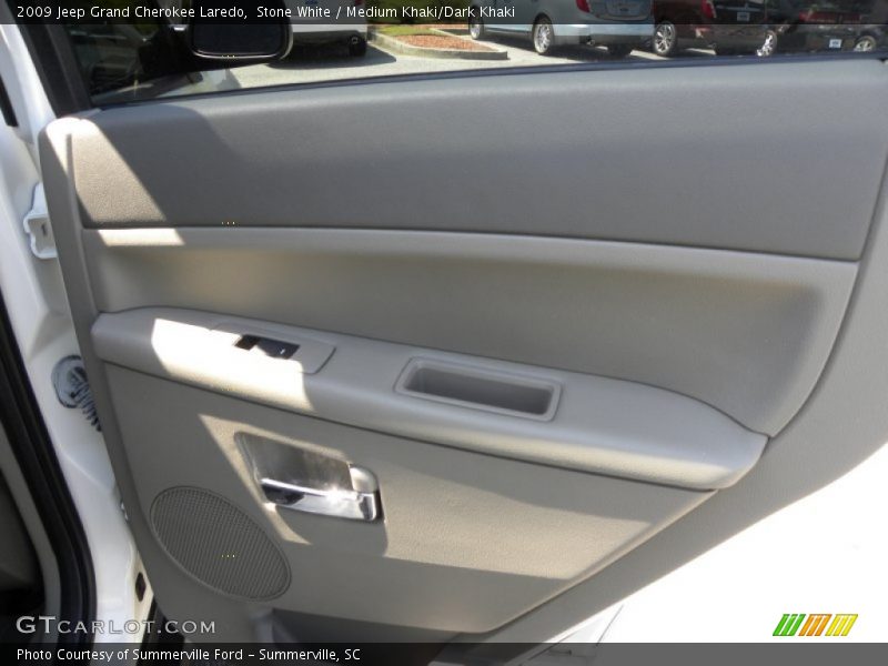 Stone White / Medium Khaki/Dark Khaki 2009 Jeep Grand Cherokee Laredo