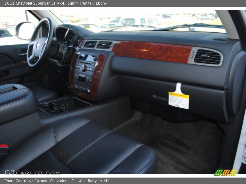 Summit White / Ebony 2011 Chevrolet Suburban LT 4x4