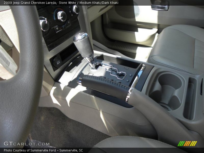Stone White / Medium Khaki/Dark Khaki 2009 Jeep Grand Cherokee Laredo