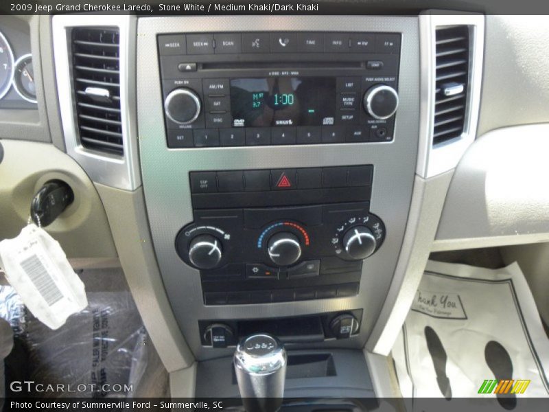 Stone White / Medium Khaki/Dark Khaki 2009 Jeep Grand Cherokee Laredo