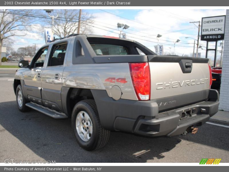 Light Pewter Metallic / Dark Charcoal 2003 Chevrolet Avalanche 1500 4x4