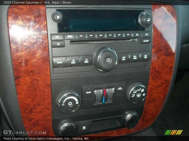 Black / Ebony 2009 Chevrolet Suburban LT 4x4