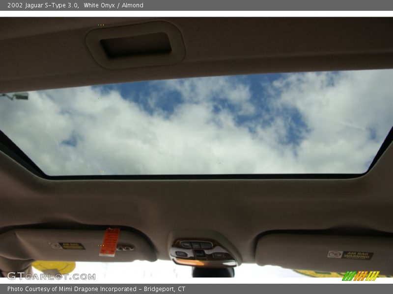 White Onyx / Almond 2002 Jaguar S-Type 3.0
