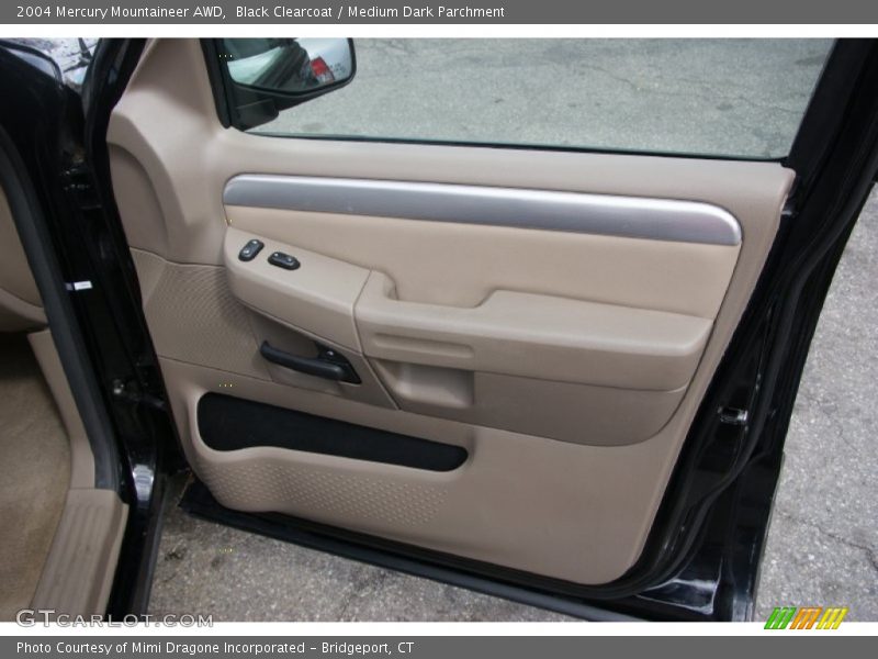 Black Clearcoat / Medium Dark Parchment 2004 Mercury Mountaineer AWD