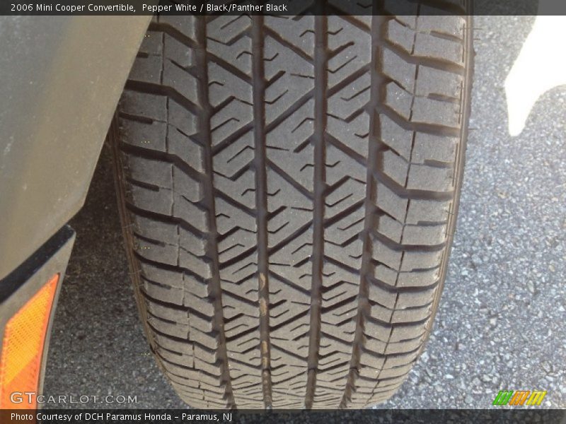 Pepper White / Black/Panther Black 2006 Mini Cooper Convertible