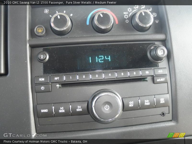 Pure Silver Metallic / Medium Pewter 2010 GMC Savana Van LS 1500 Passenger