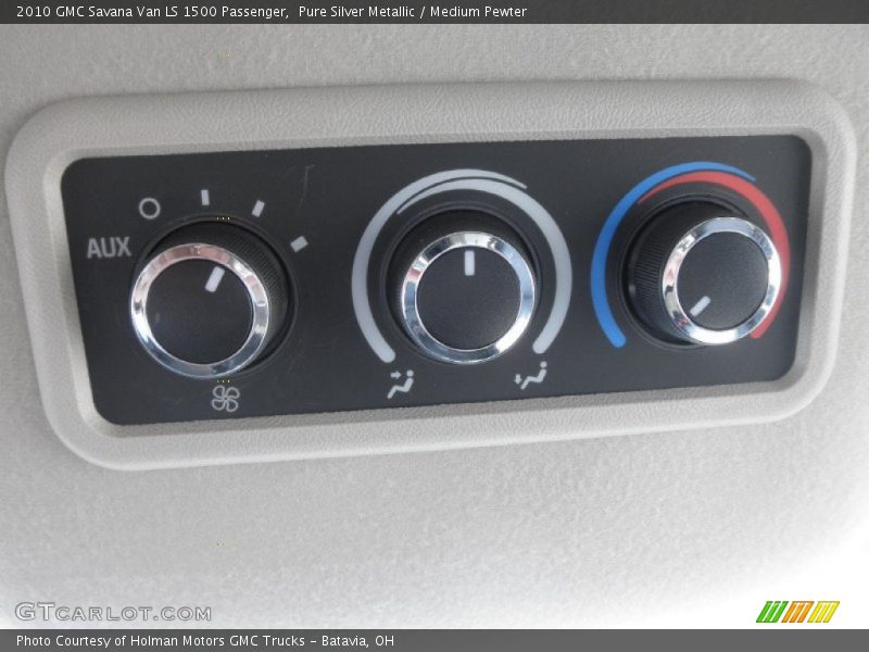 Pure Silver Metallic / Medium Pewter 2010 GMC Savana Van LS 1500 Passenger