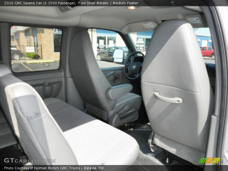 Pure Silver Metallic / Medium Pewter 2010 GMC Savana Van LS 1500 Passenger