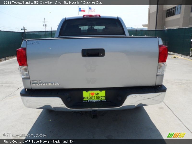 Silver Sky Metallic / Graphite Gray 2011 Toyota Tundra SR5 CrewMax