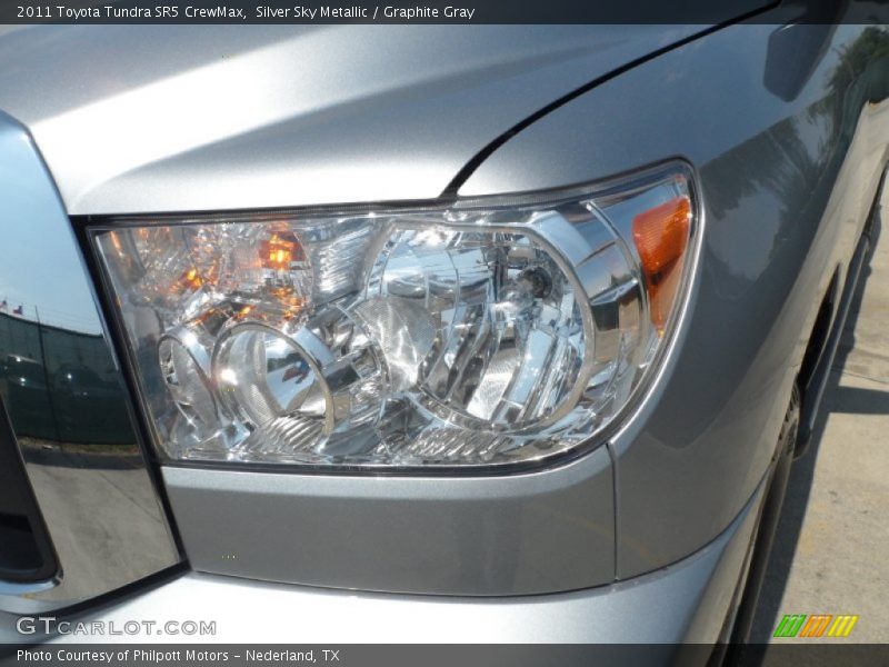 Silver Sky Metallic / Graphite Gray 2011 Toyota Tundra SR5 CrewMax