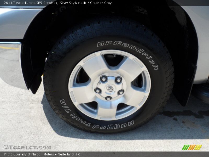 Silver Sky Metallic / Graphite Gray 2011 Toyota Tundra SR5 CrewMax