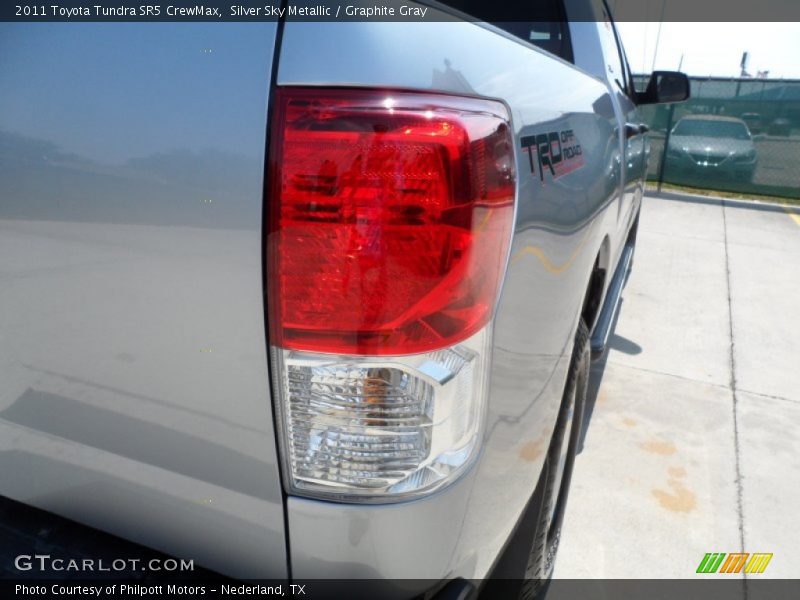 Silver Sky Metallic / Graphite Gray 2011 Toyota Tundra SR5 CrewMax