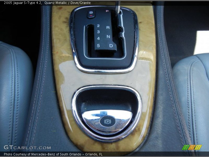 Quartz Metallic / Dove/Granite 2005 Jaguar S-Type 4.2