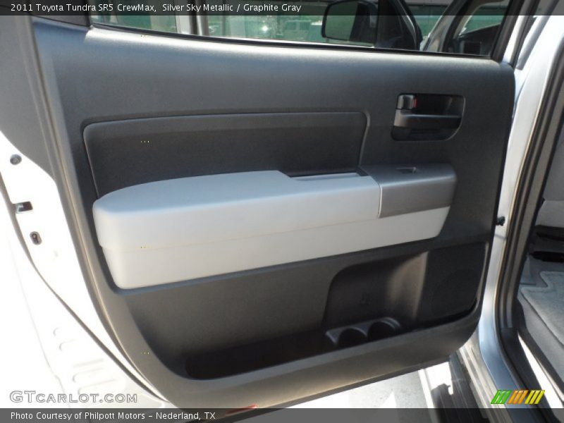 Silver Sky Metallic / Graphite Gray 2011 Toyota Tundra SR5 CrewMax