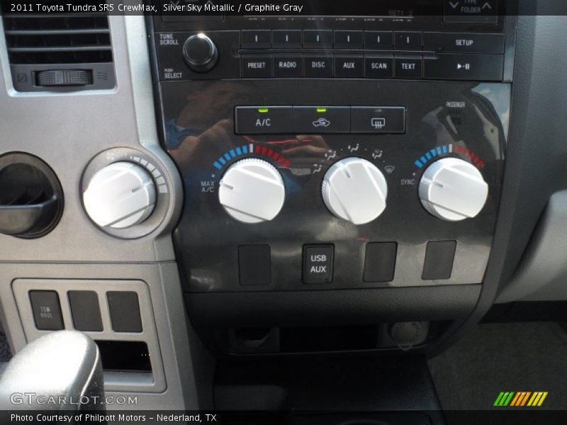 Silver Sky Metallic / Graphite Gray 2011 Toyota Tundra SR5 CrewMax