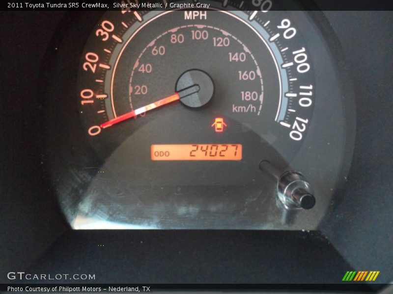 Silver Sky Metallic / Graphite Gray 2011 Toyota Tundra SR5 CrewMax