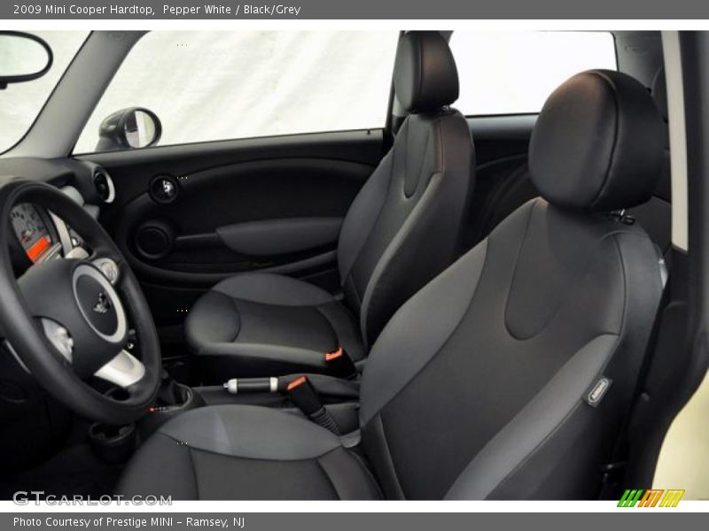 Pepper White / Black/Grey 2009 Mini Cooper Hardtop