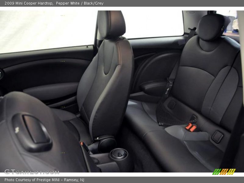 Pepper White / Black/Grey 2009 Mini Cooper Hardtop