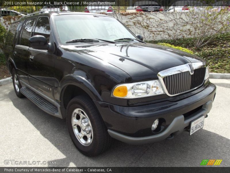 Black Clearcoat / Medium Parchment 2001 Lincoln Navigator 4x4