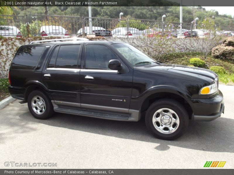 Black Clearcoat / Medium Parchment 2001 Lincoln Navigator 4x4