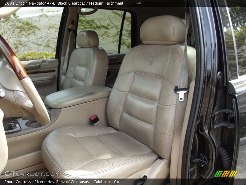 Black Clearcoat / Medium Parchment 2001 Lincoln Navigator 4x4