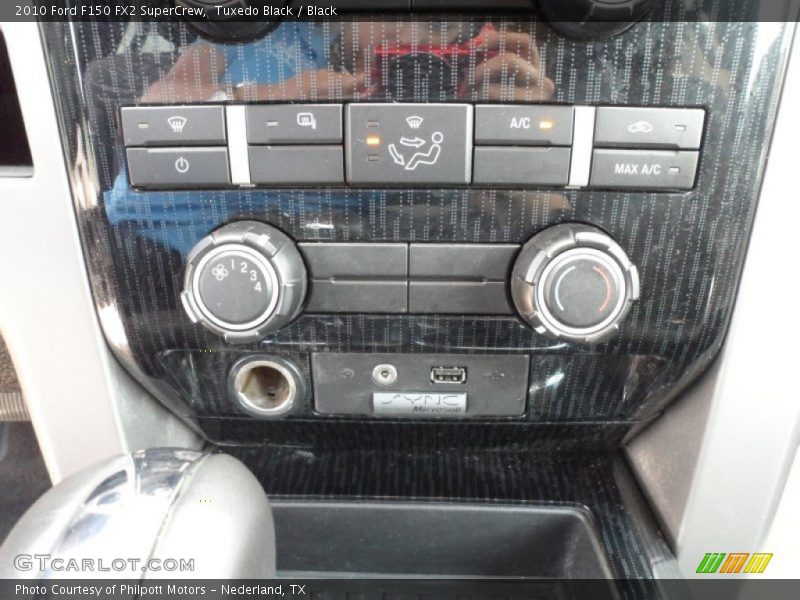 Tuxedo Black / Black 2010 Ford F150 FX2 SuperCrew