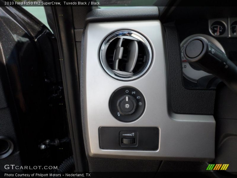 Tuxedo Black / Black 2010 Ford F150 FX2 SuperCrew