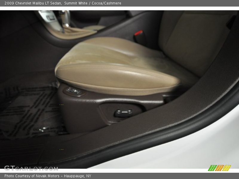 Summit White / Cocoa/Cashmere 2009 Chevrolet Malibu LT Sedan