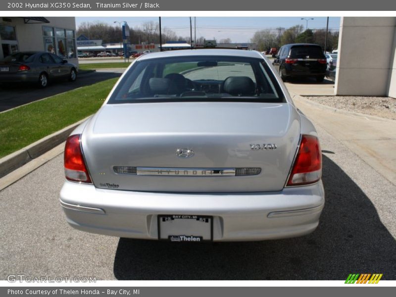 Titanium Silver / Black 2002 Hyundai XG350 Sedan