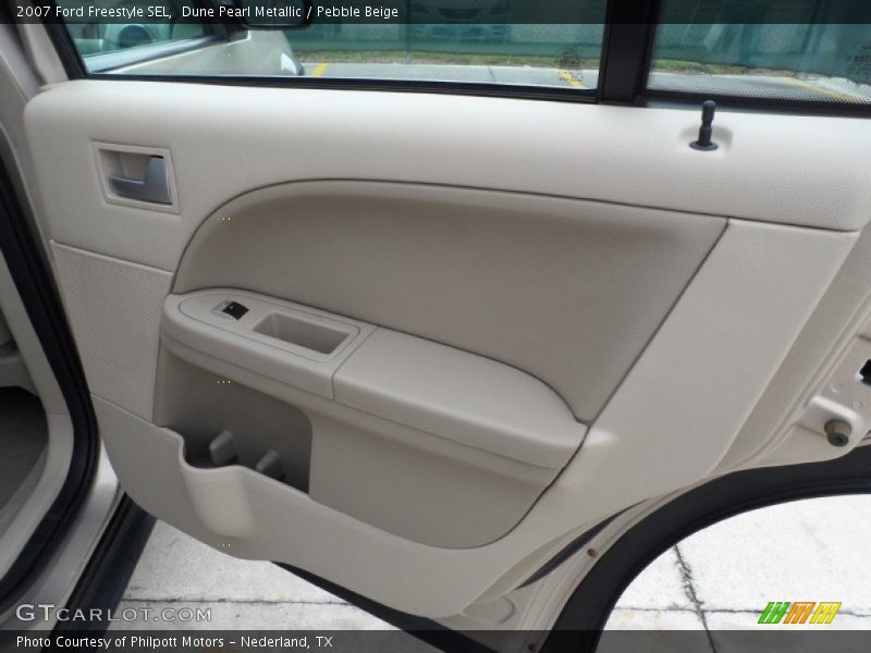 Dune Pearl Metallic / Pebble Beige 2007 Ford Freestyle SEL