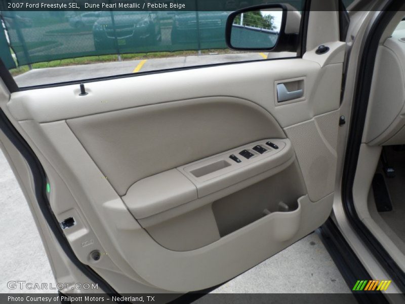 Dune Pearl Metallic / Pebble Beige 2007 Ford Freestyle SEL